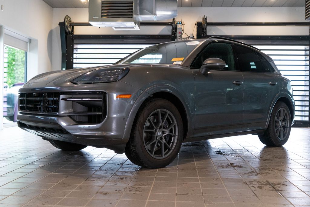 2026 PORSCHE CAYENNE Base - 1