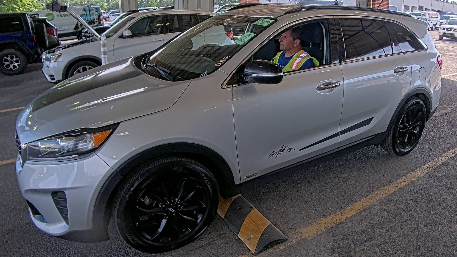 2020 KIA SORENTO S - 1