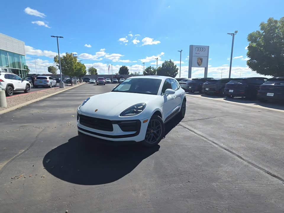 2026 PORSCHE MACAN Base - 1