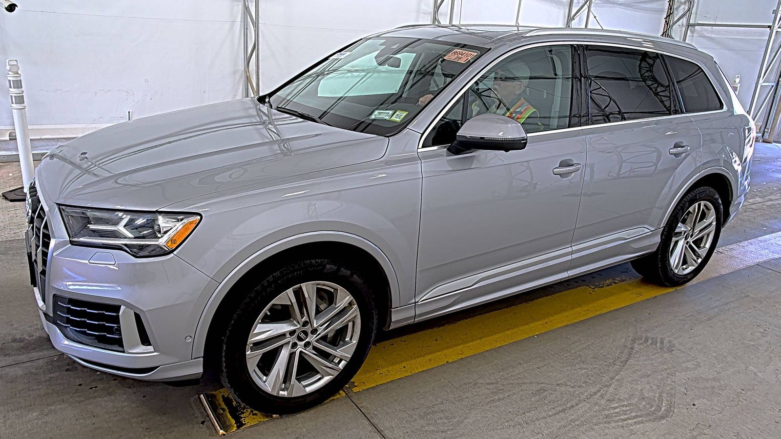 2022 AUDI Q7 Premium - 1