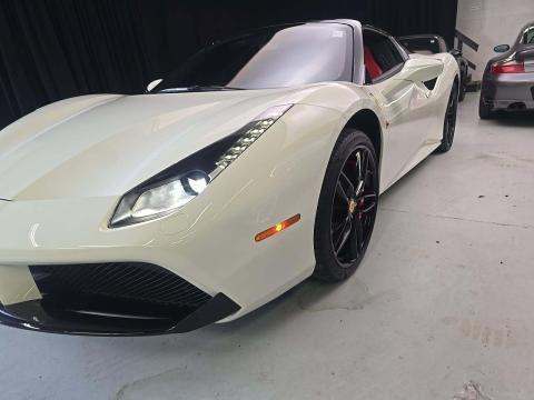2017 FERRARI 488 Base - 1