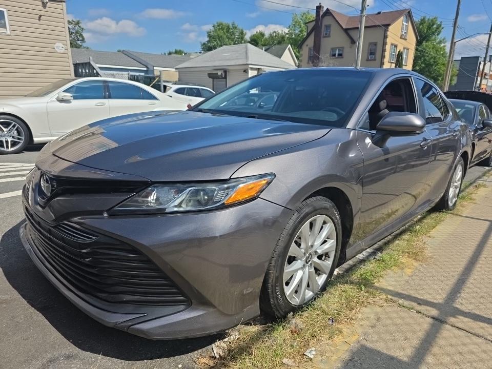 2020 TOYOTA CAMRY LE - 1