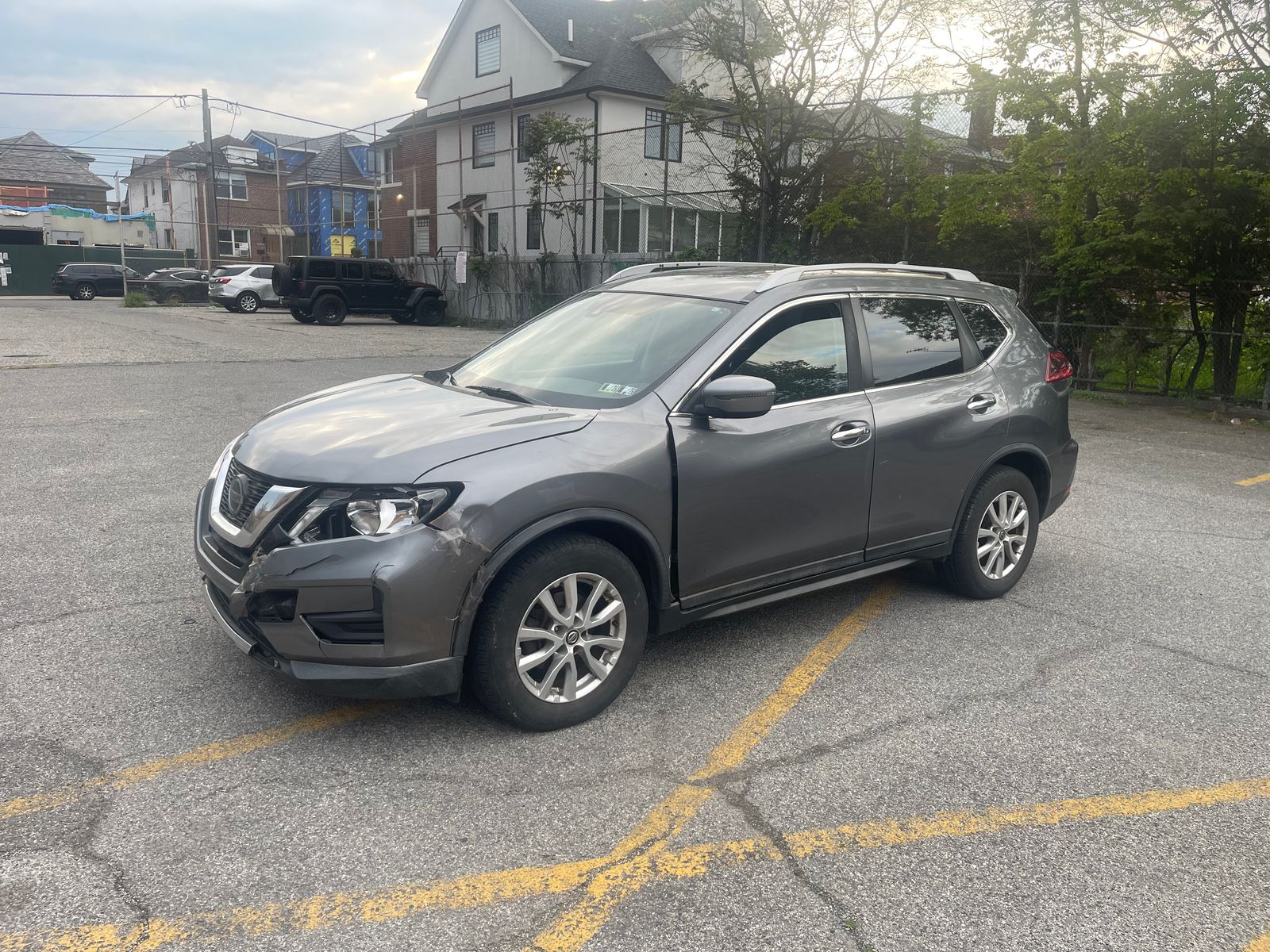 2019 NISSAN ROGUE SV - 1