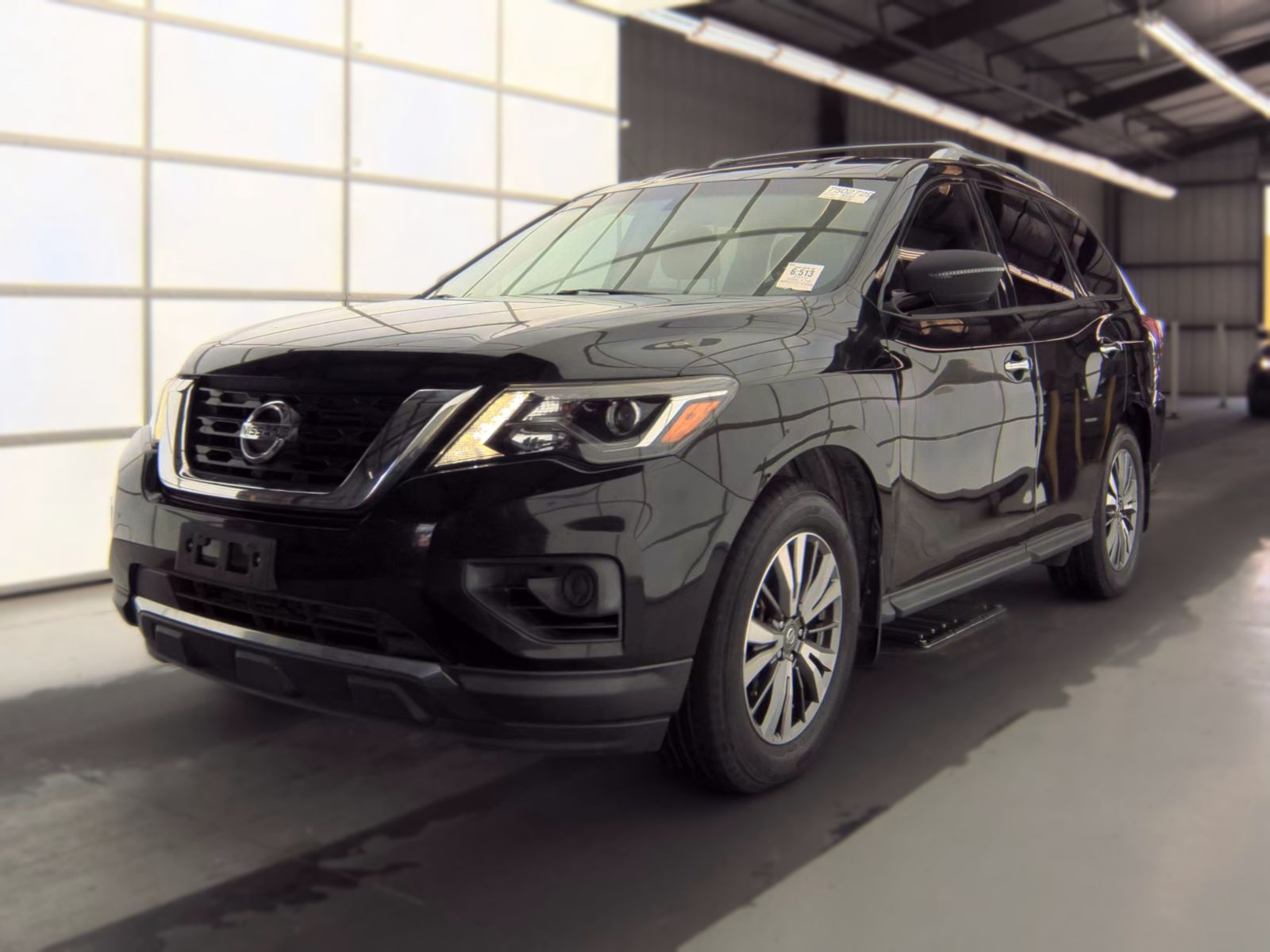 2019 NISSAN PATHFINDER S - 1