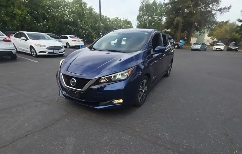 2018 NISSAN LEAF SV - 1
