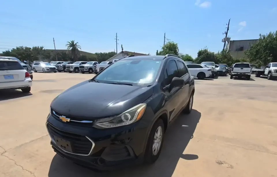 2019 CHEVROLET TRAX LT - 1