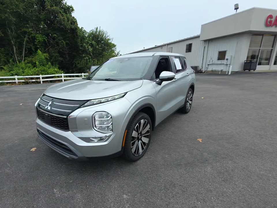 2025 MITSUBISHI OUTLANDER SE - 1