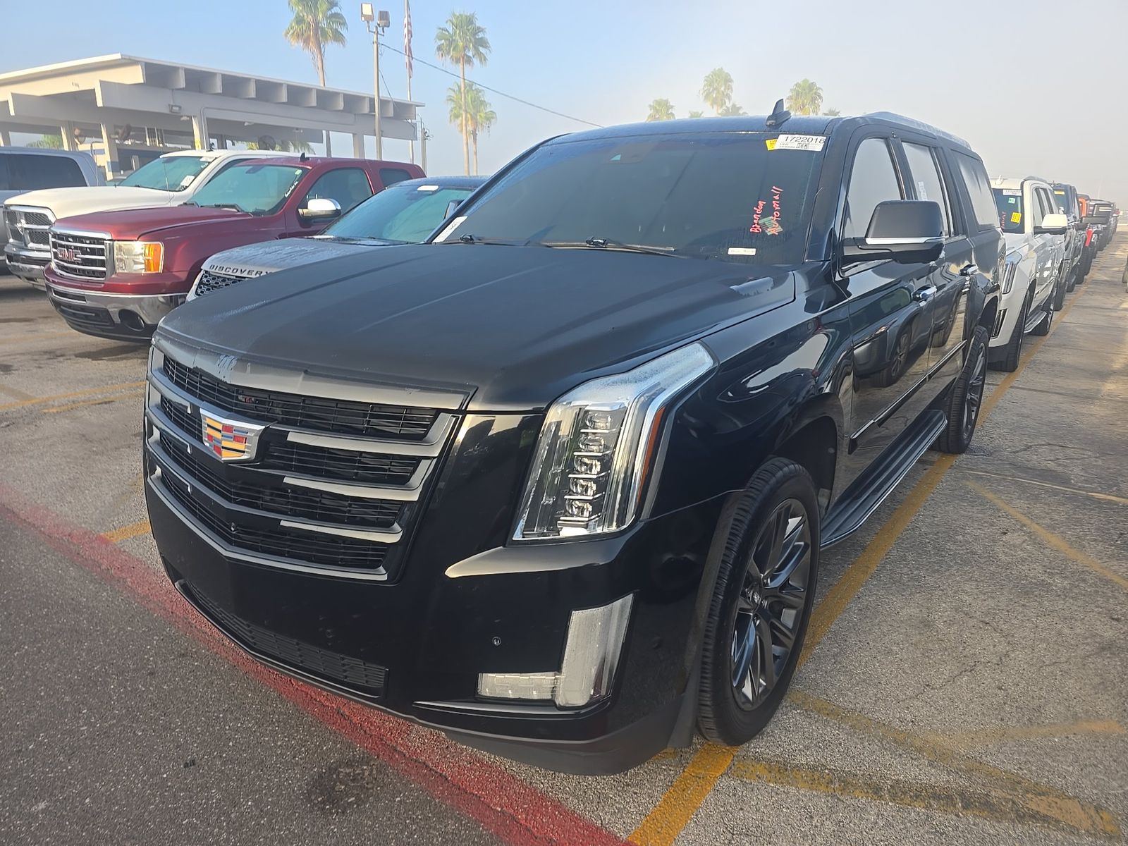 2019 CADILLAC ESCALADE ESV Luxury - 1