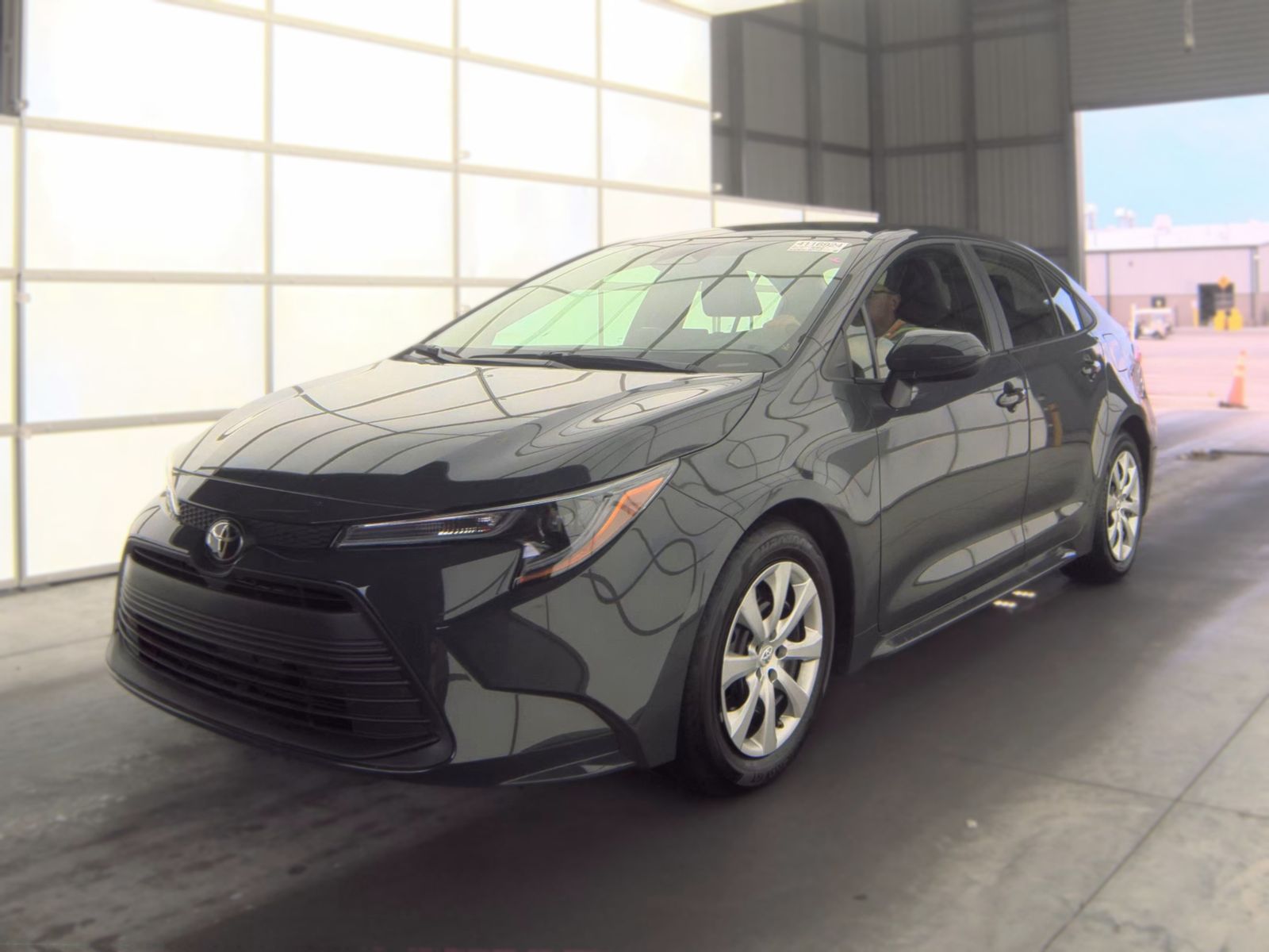 2026 TOYOTA COROLLA LE - 1