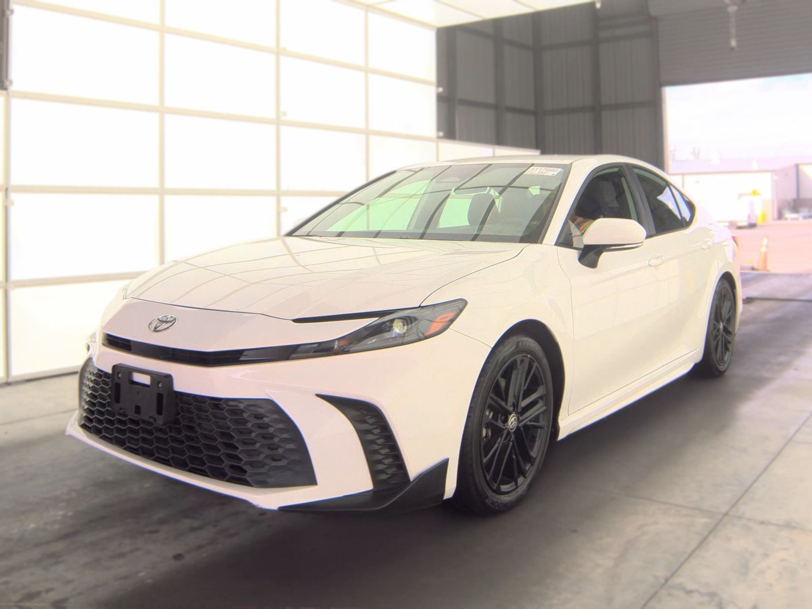2026 TOYOTA CAMRY SE - 1