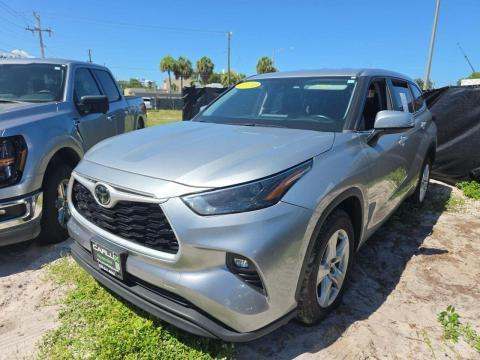 2024 TOYOTA HIGHLANDER LE - 1