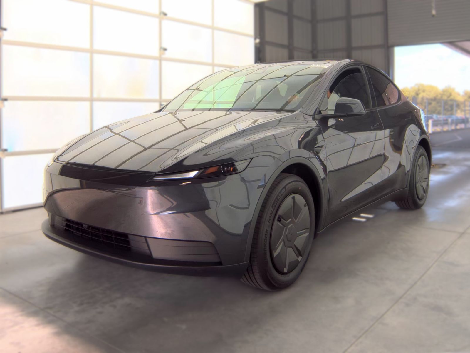 2026 TESLA MODEL Y Standard - 1