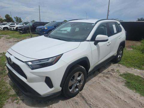 2024 TOYOTA RAV4 XLE - 1