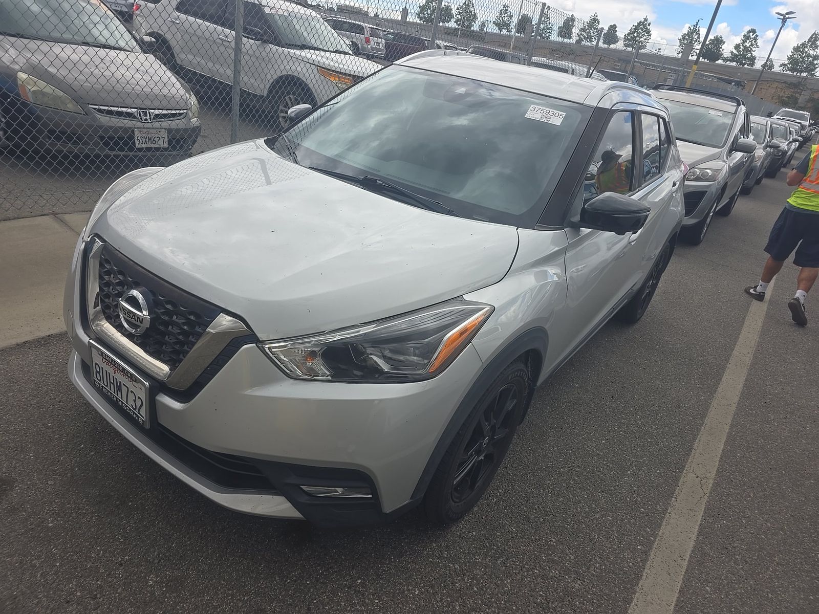 2020 NISSAN KICKS SR - 1