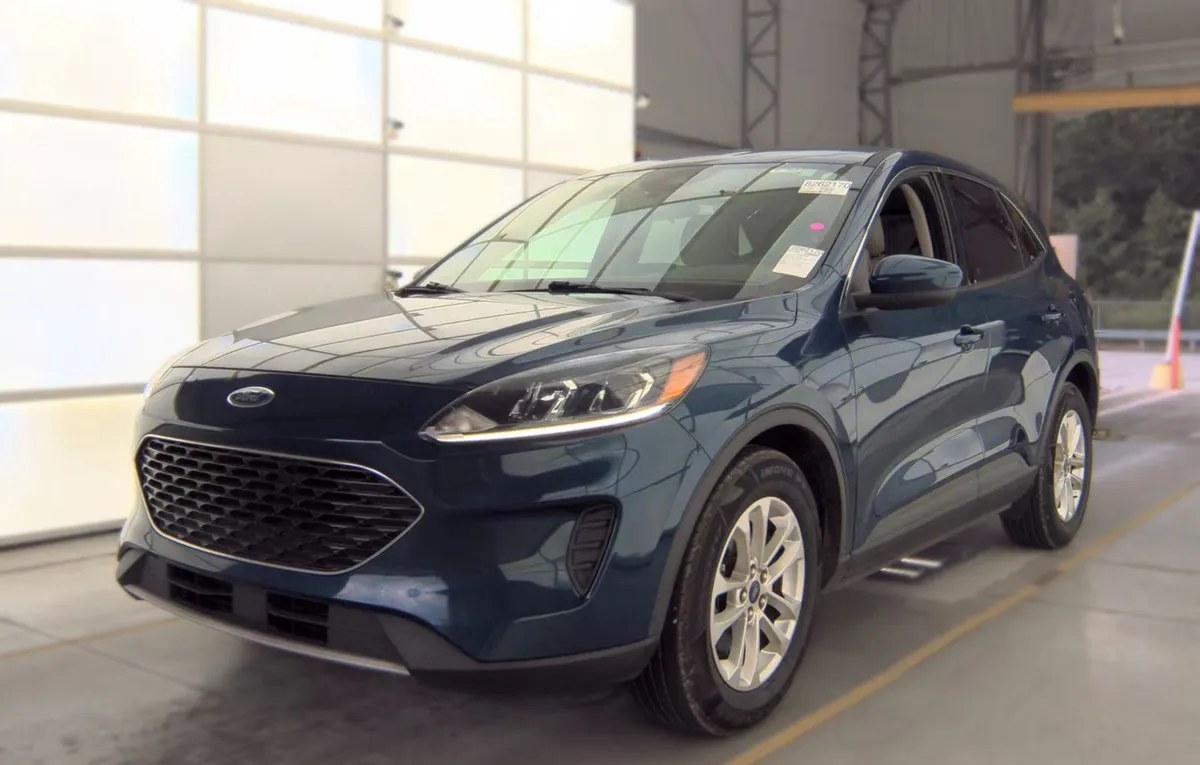 2020 FORD ESCAPE SE - 1