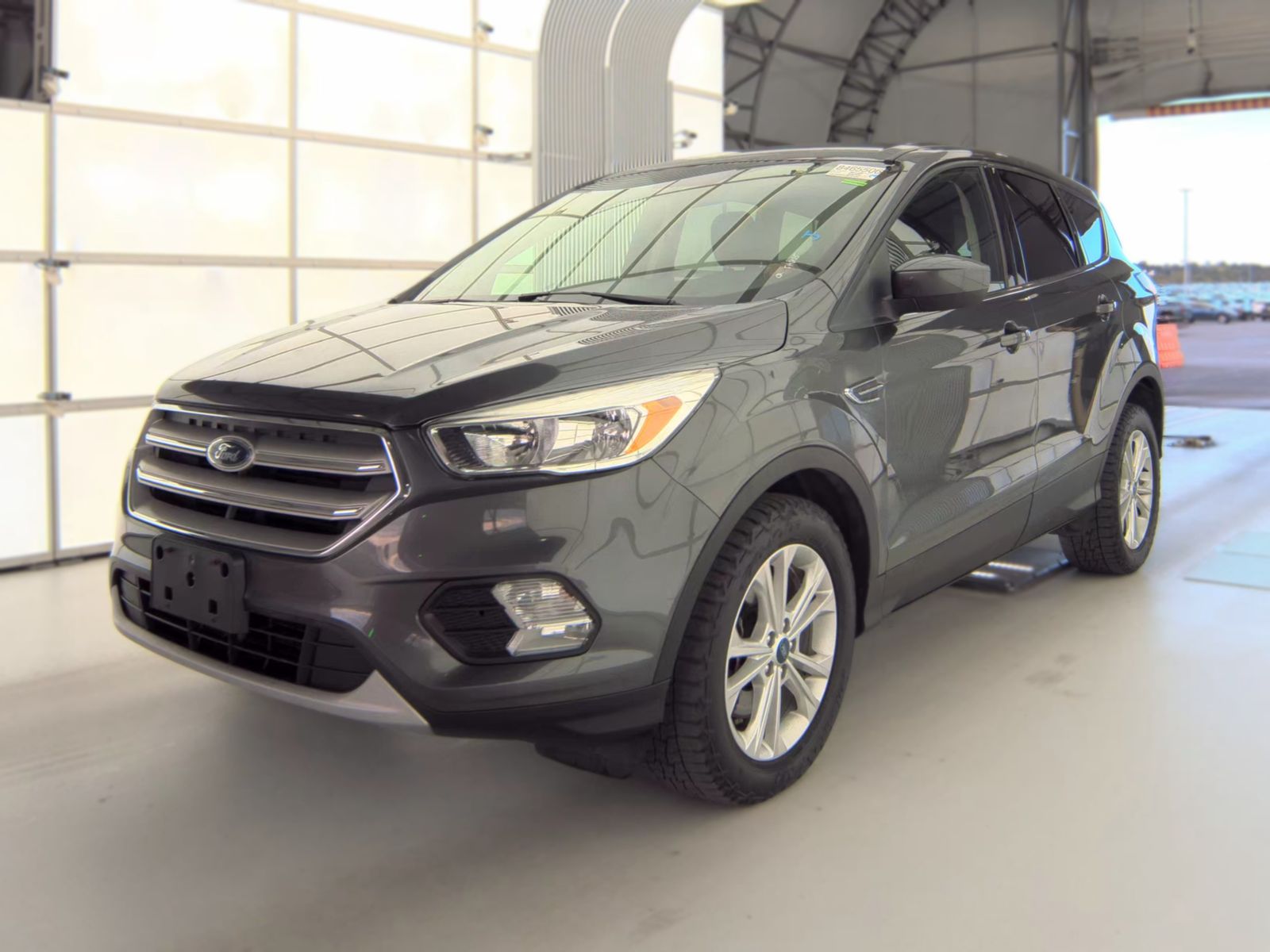 2019 FORD ESCAPE SE - 1