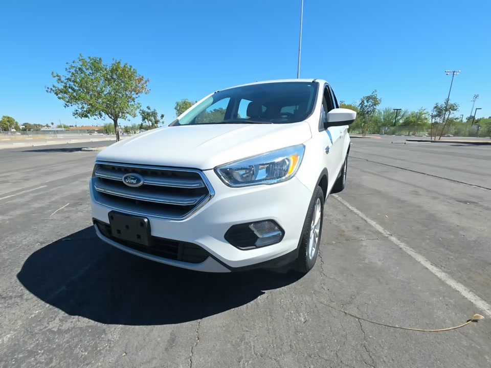 2017 FORD ESCAPE SE - 1