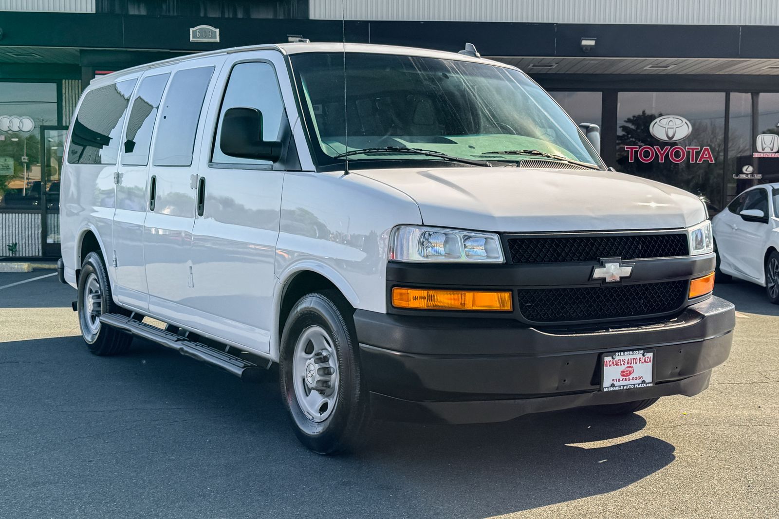 2018 CHEVROLET EXPRESS 2500 LS - 1