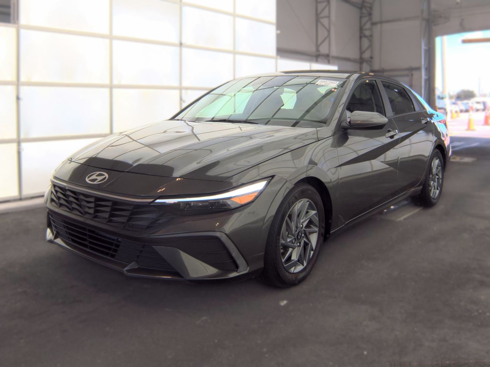 2024 HYUNDAI ELANTRA SEL - 1