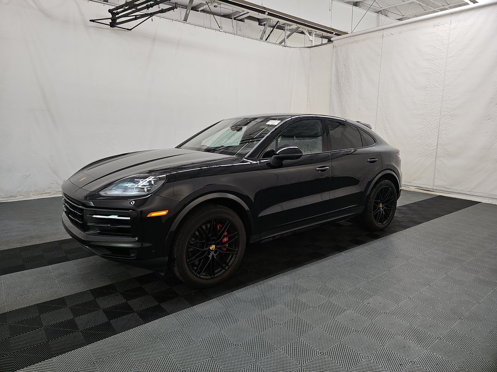 2024 PORSCHE CAYENNE S - 1