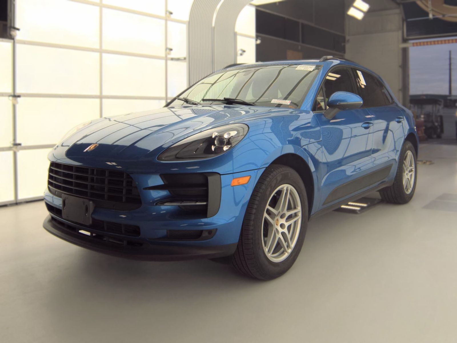 2019 PORSCHE MACAN Base - 1
