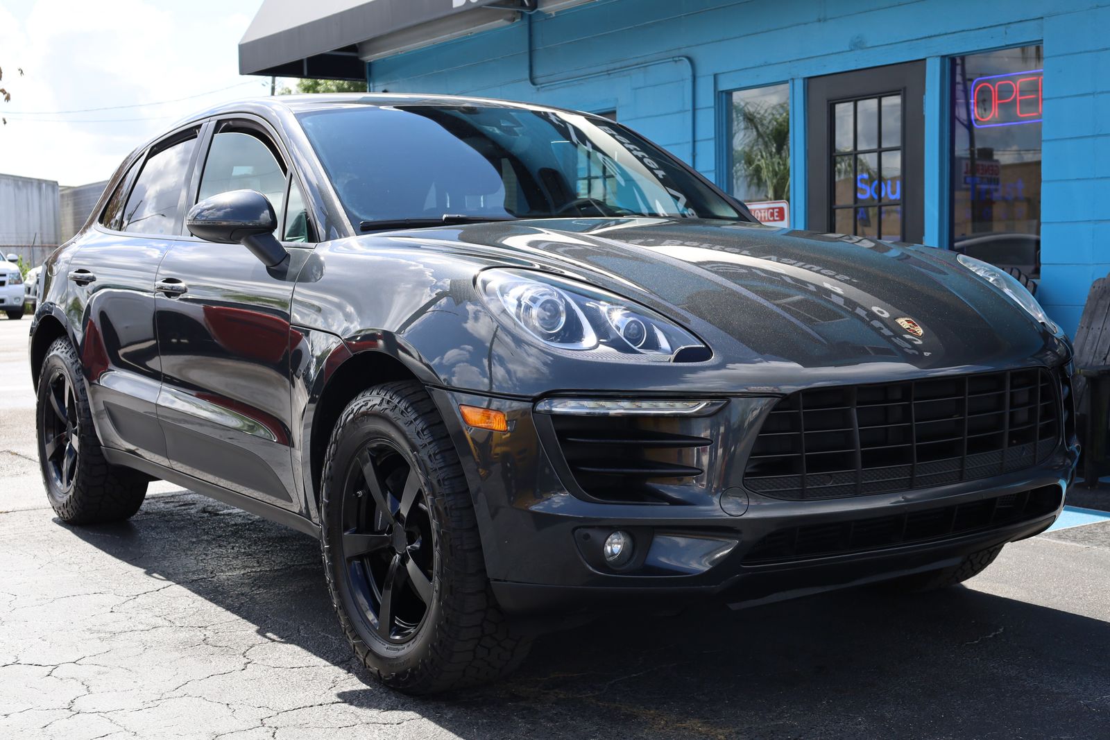 2018 PORSCHE MACAN Base - 1