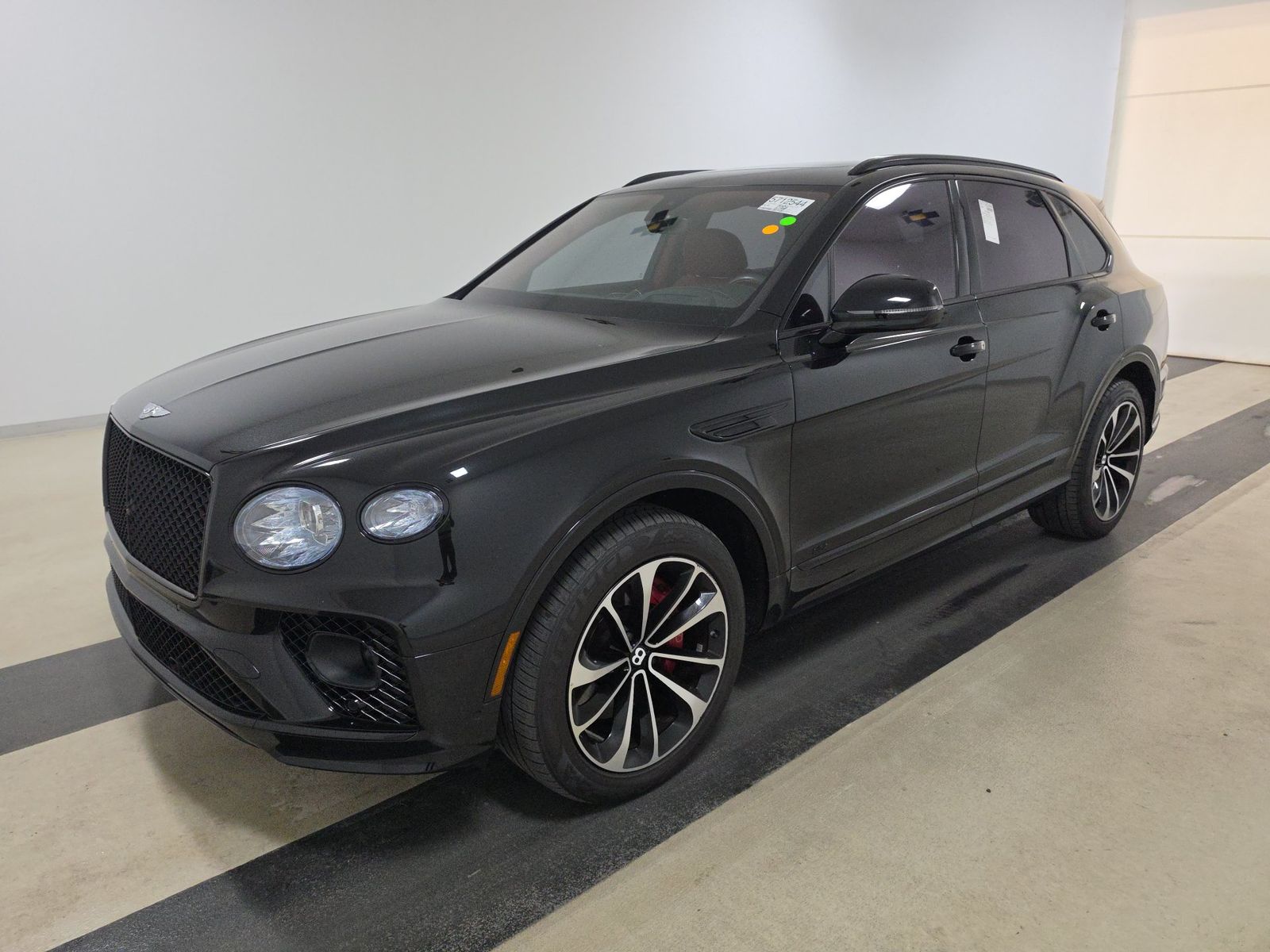 2022 BENTLEY BENTAYGA V8 - 1
