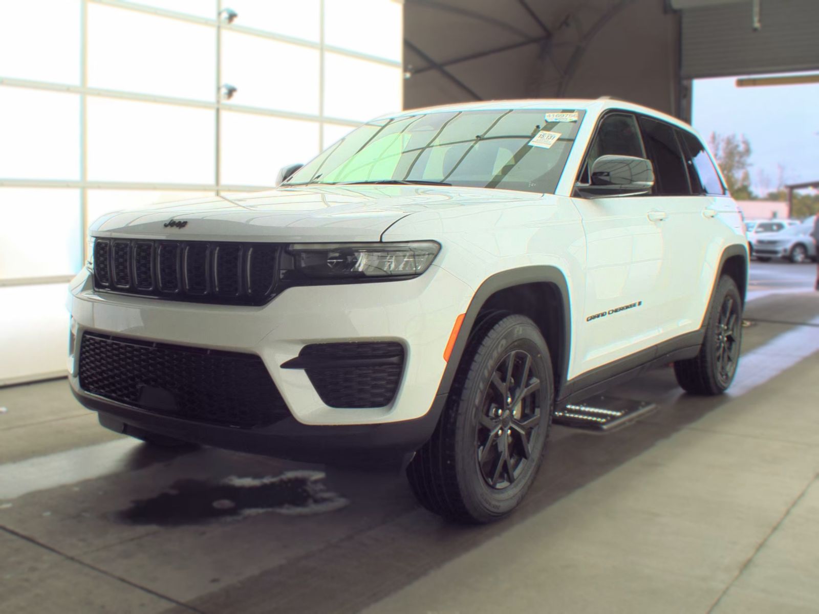 2025 JEEP GRAND CHEROKEE Altitude - 1