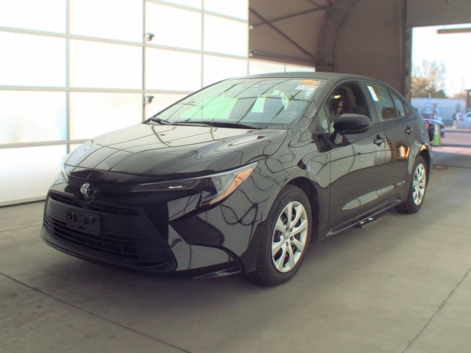2025 TOYOTA COROLLA LE - 1