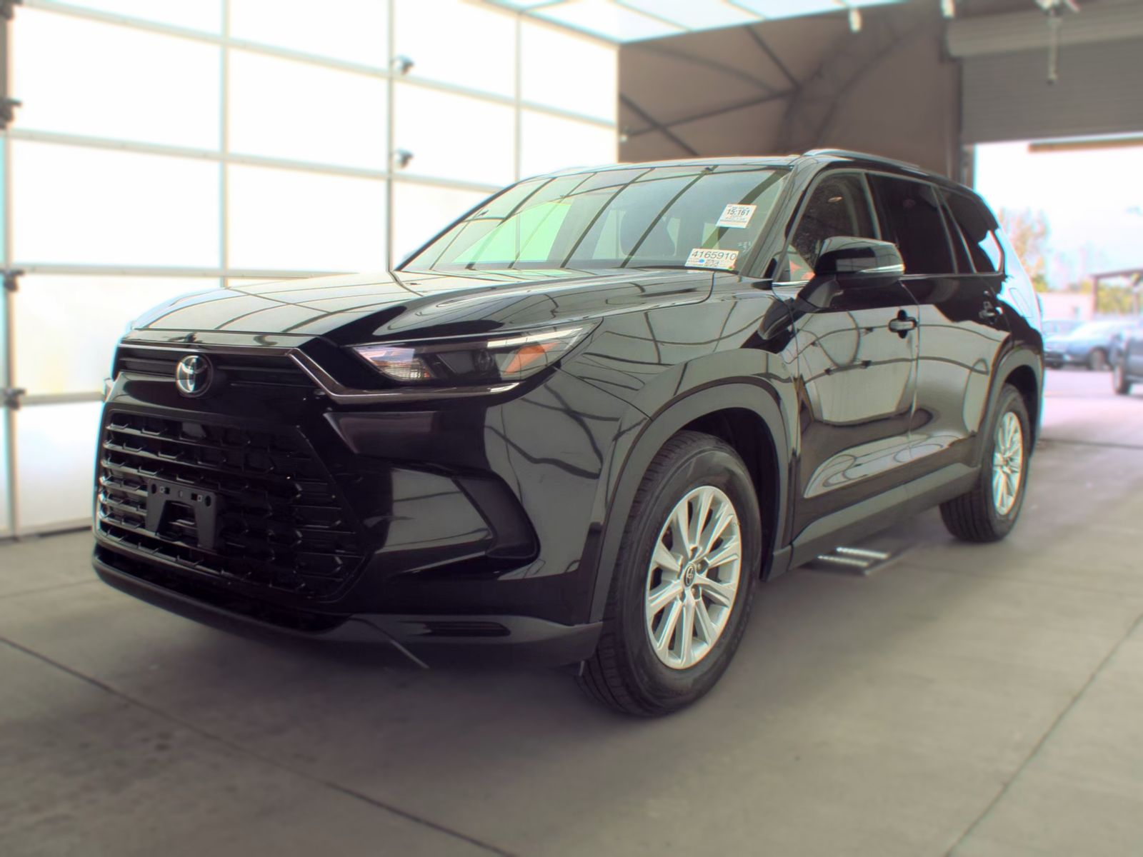 2025 TOYOTA GRAND HIGHLANDER XLE - 1
