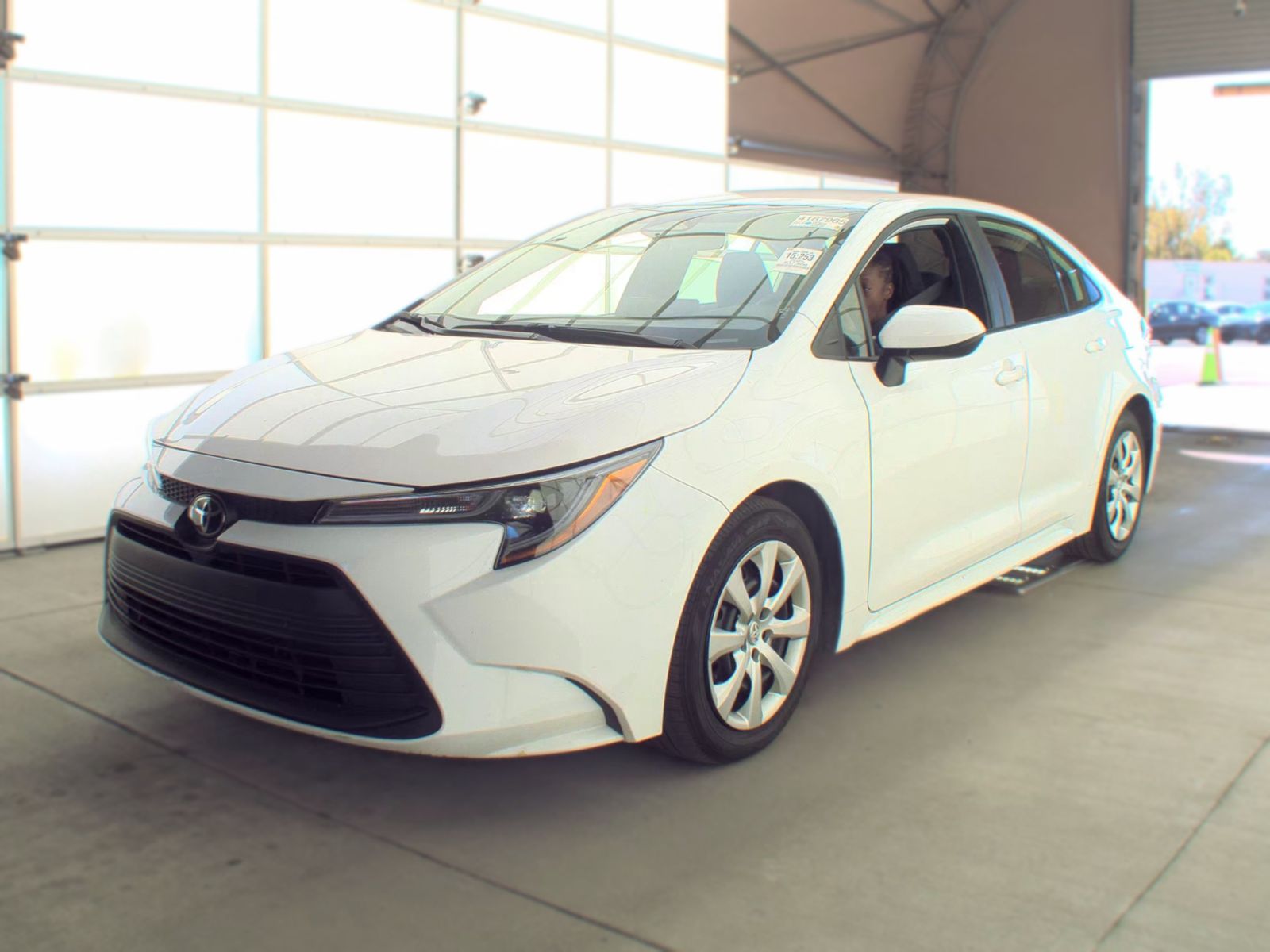 2025 TOYOTA COROLLA LE - 1