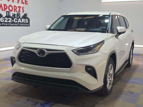 2021 TOYOTA HIGHLANDER LE - 1