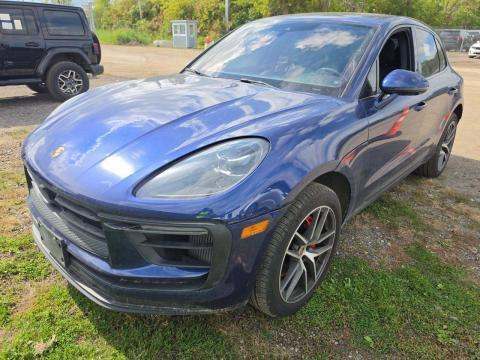 2024 PORSCHE MACAN S - 1