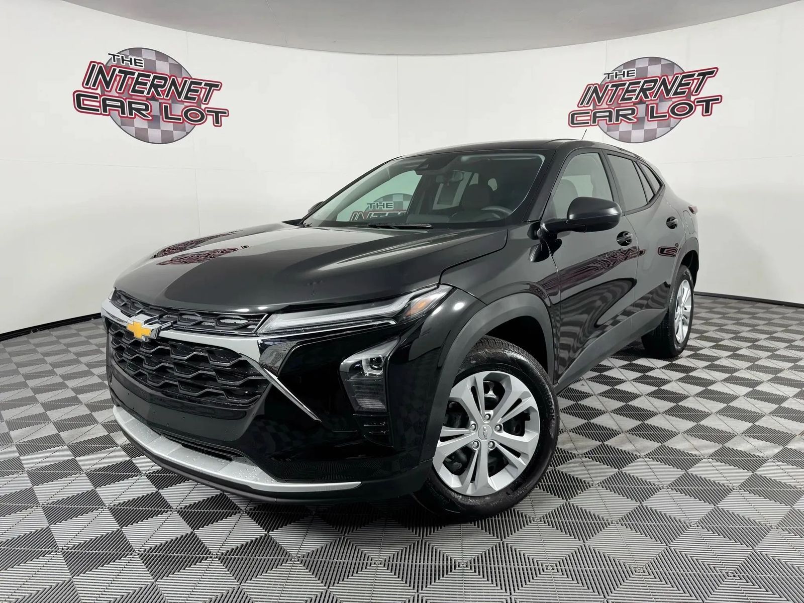 2025 CHEVROLET TRAX LS - 1