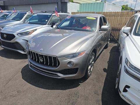 2019 MASERATI LEVANTE Base - 1