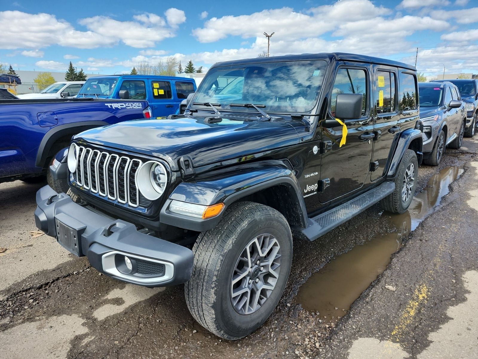 2024 JEEP WRANGLER Sahara - 1