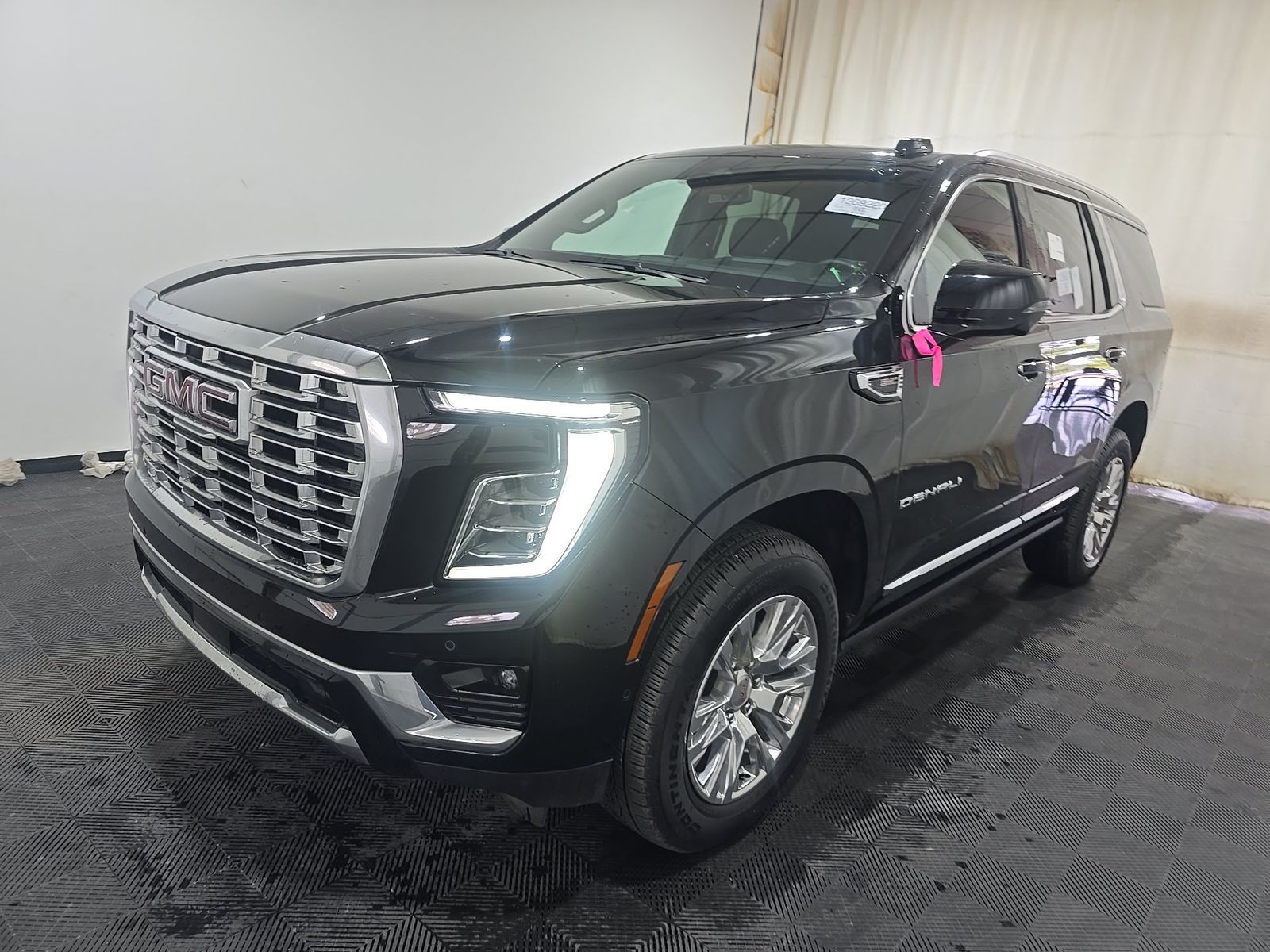 2026 GMC YUKON Denali - 1