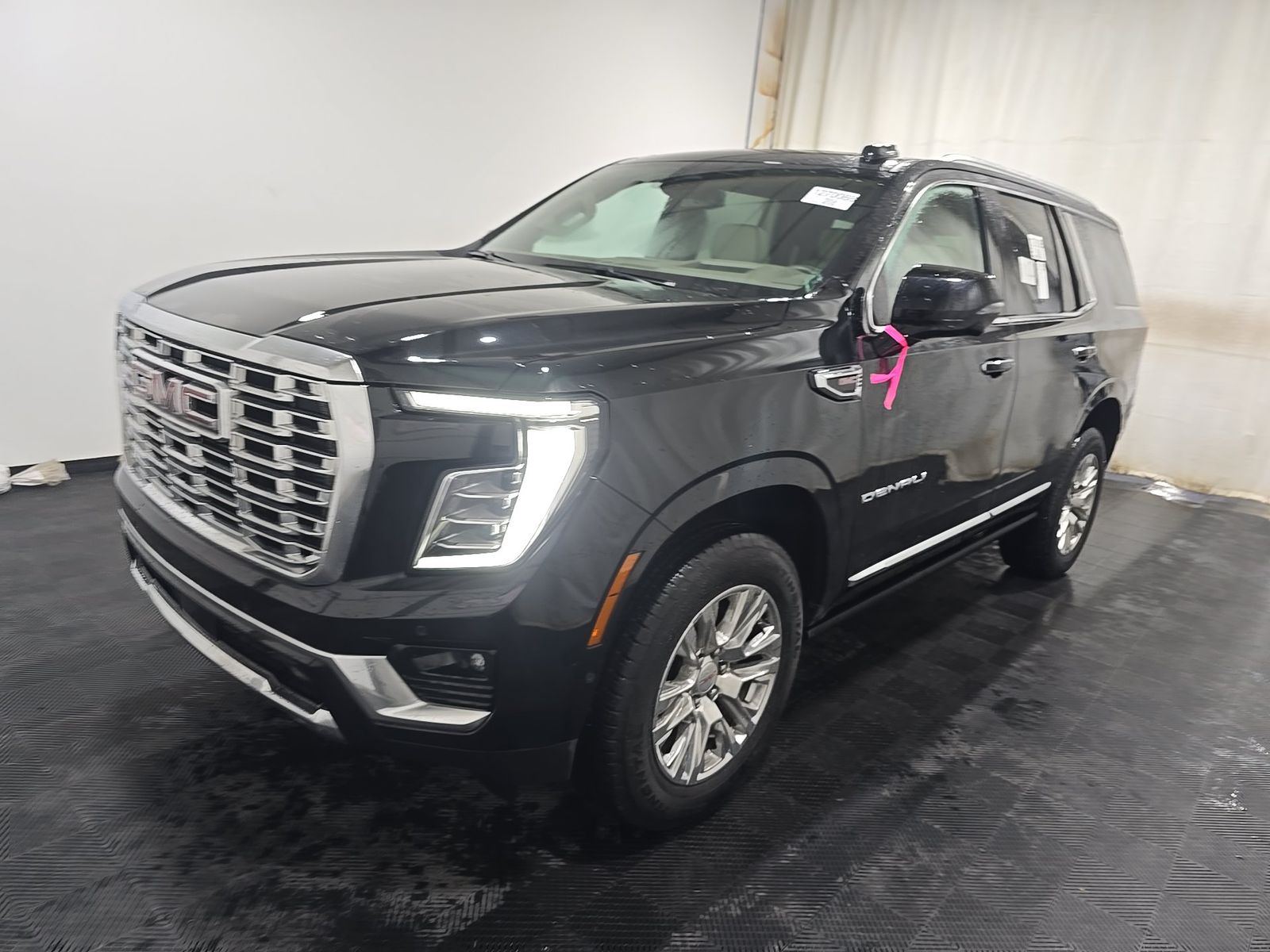 2026 GMC YUKON Denali - 1