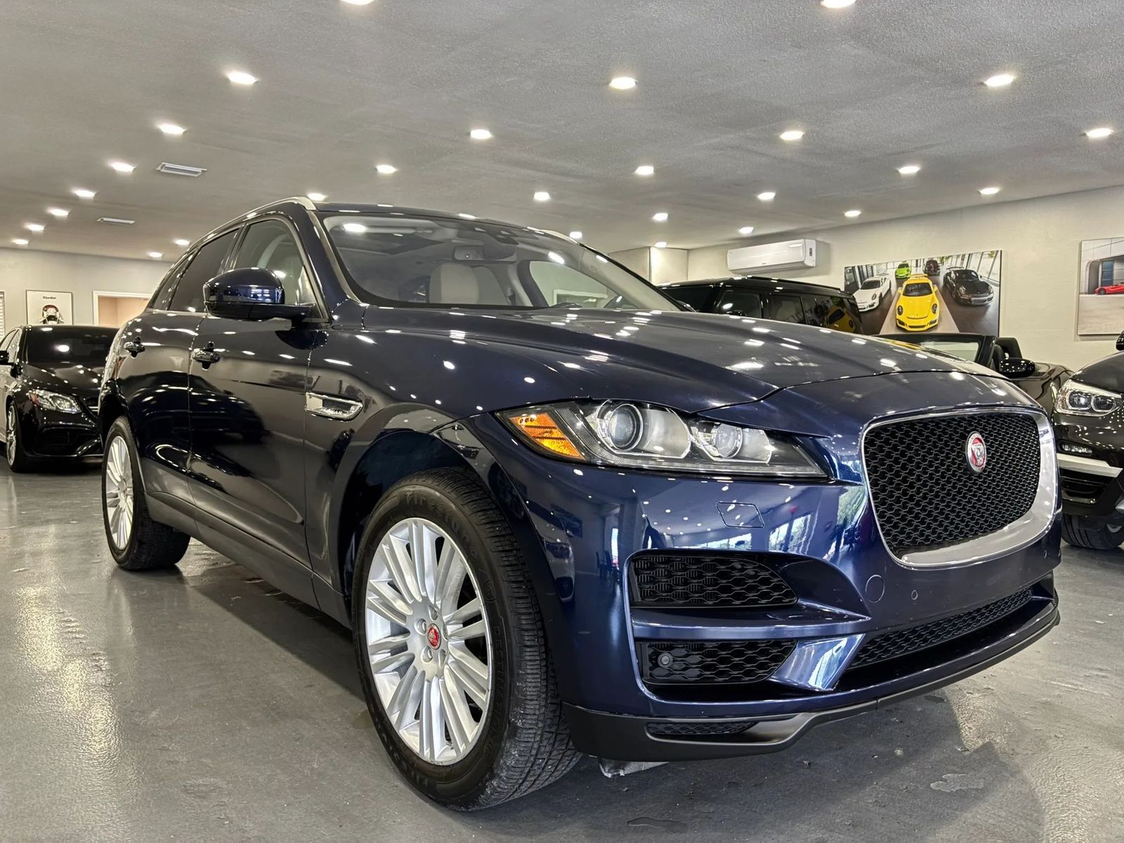 2018 JAGUAR F-PACE 25T Premium - 1