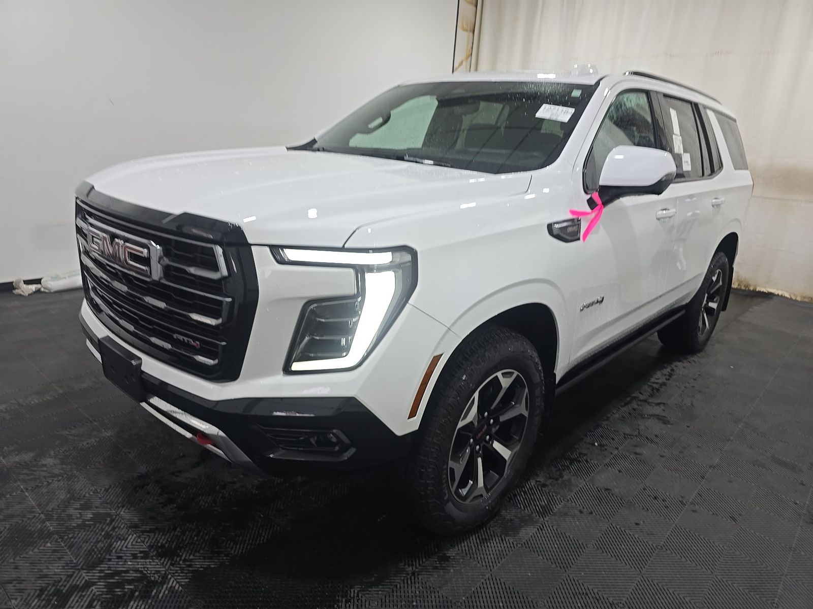 2025 GMC YUKON AT4 - 1