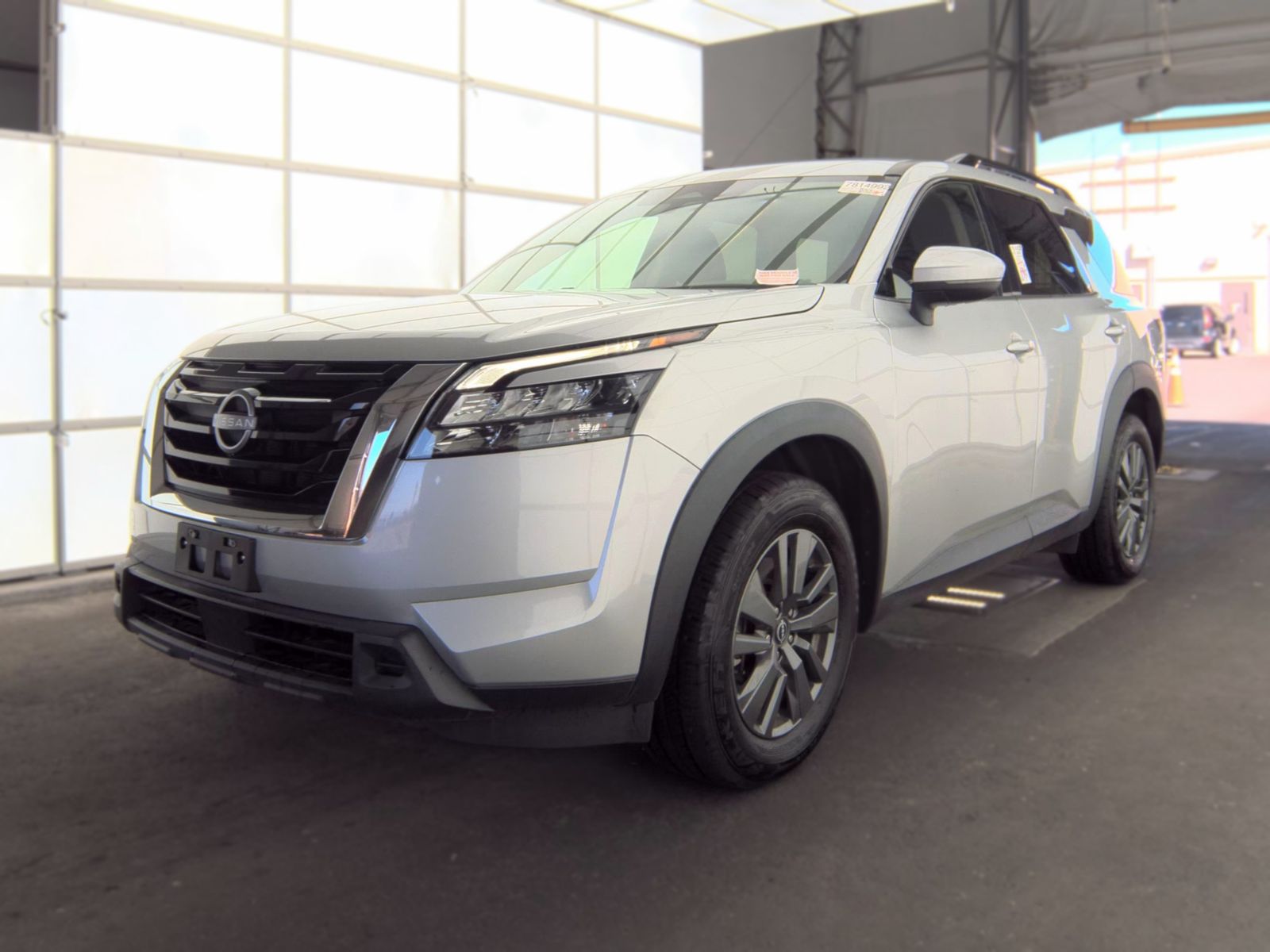 2025 NISSAN PATHFINDER SV - 1