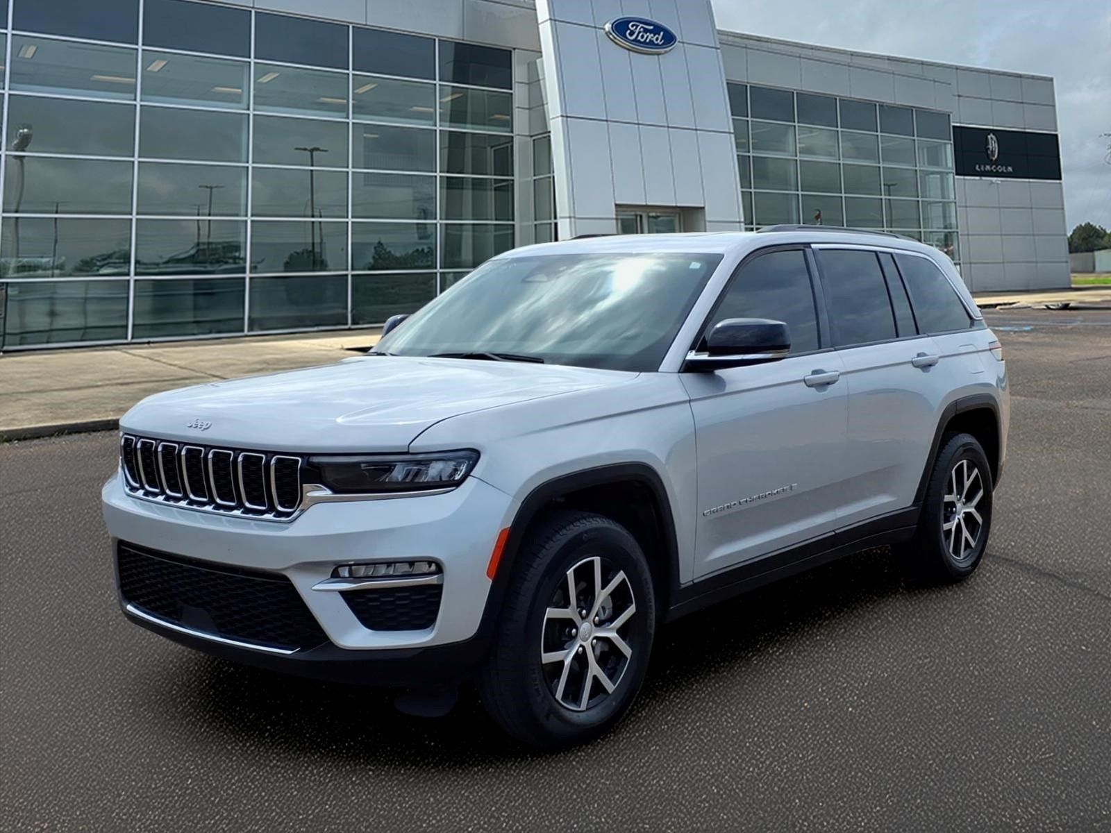2024 JEEP GRAND CHEROKEE Limited - 1