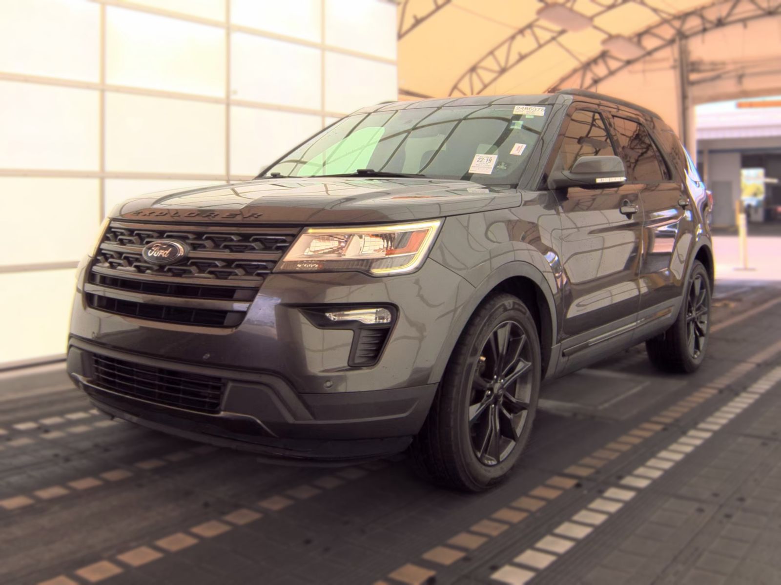 2019 FORD EXPLORER XLT - 1