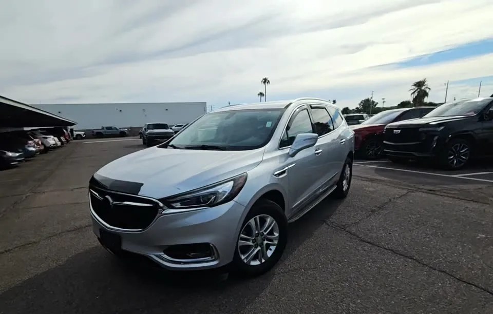 2018 BUICK ENCLAVE Essence - 1