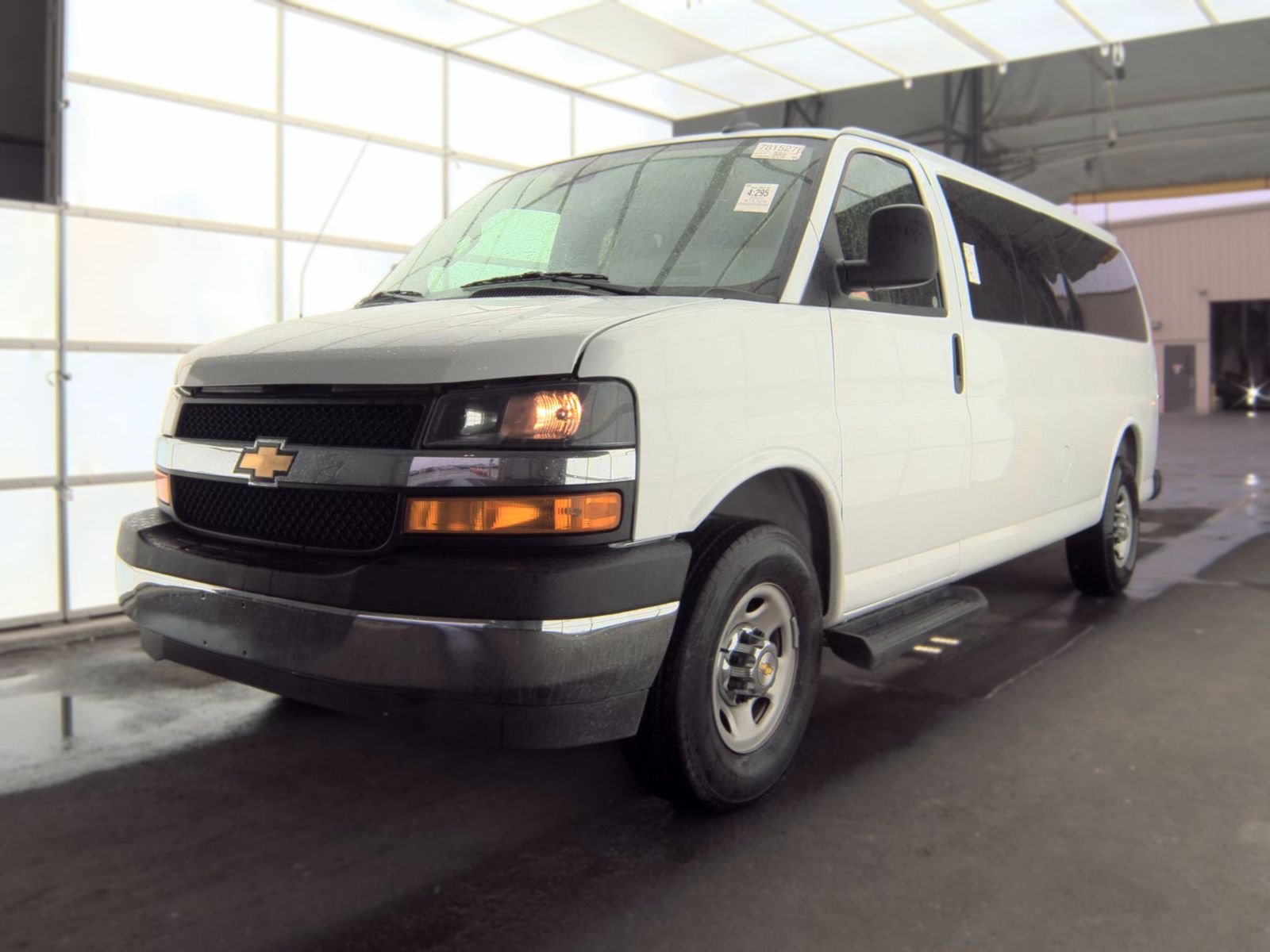 2025 CHEVROLET EXPRESS 3500 LT - 1