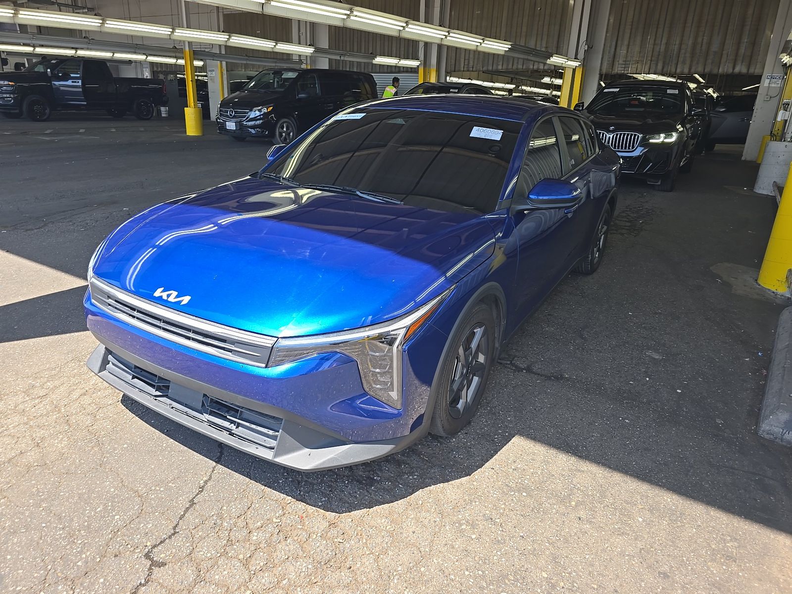 2025 KIA K4 LXS - 1