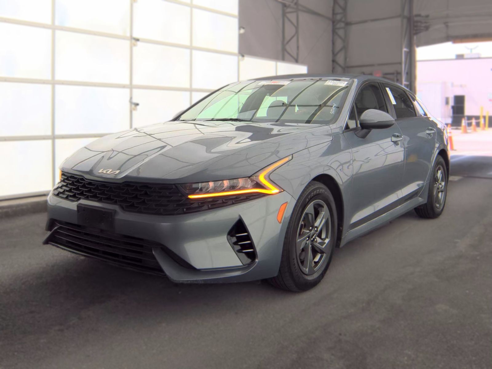 2022 KIA K5 LXS - 1