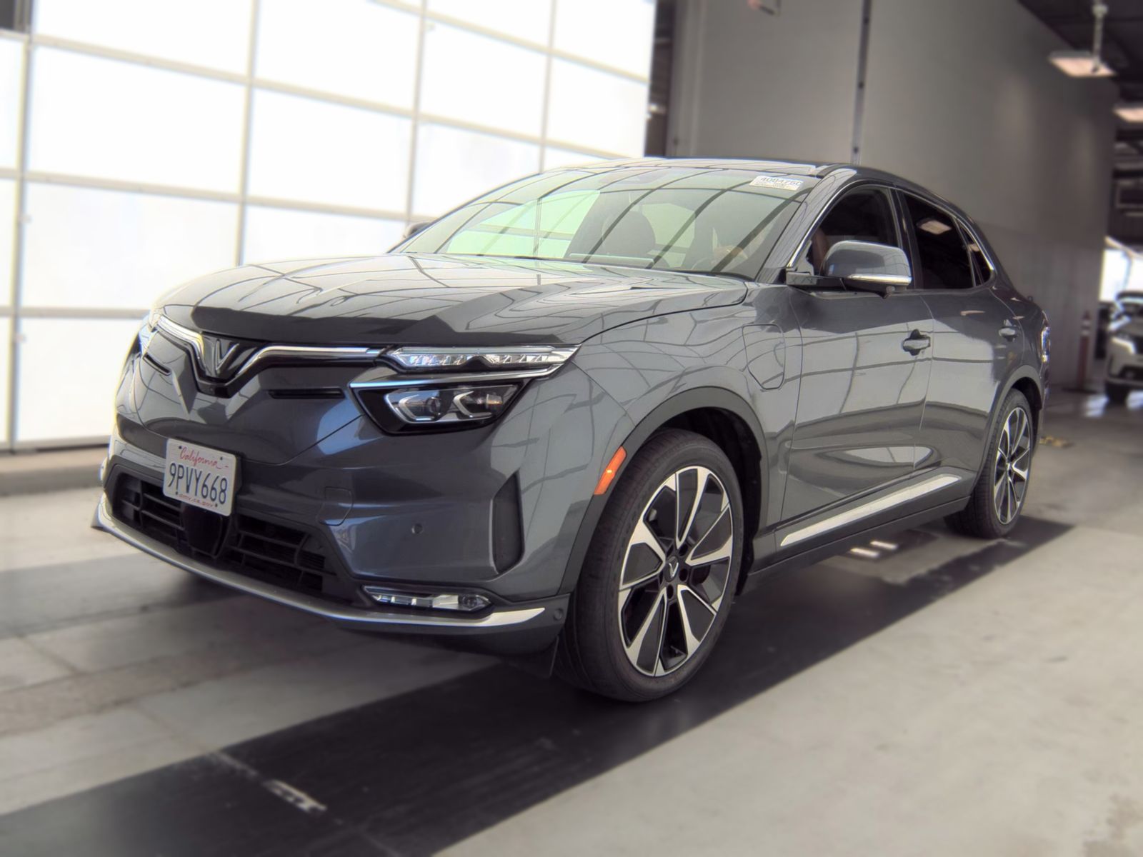 2023 VINFAST VF 8 Plus - 1