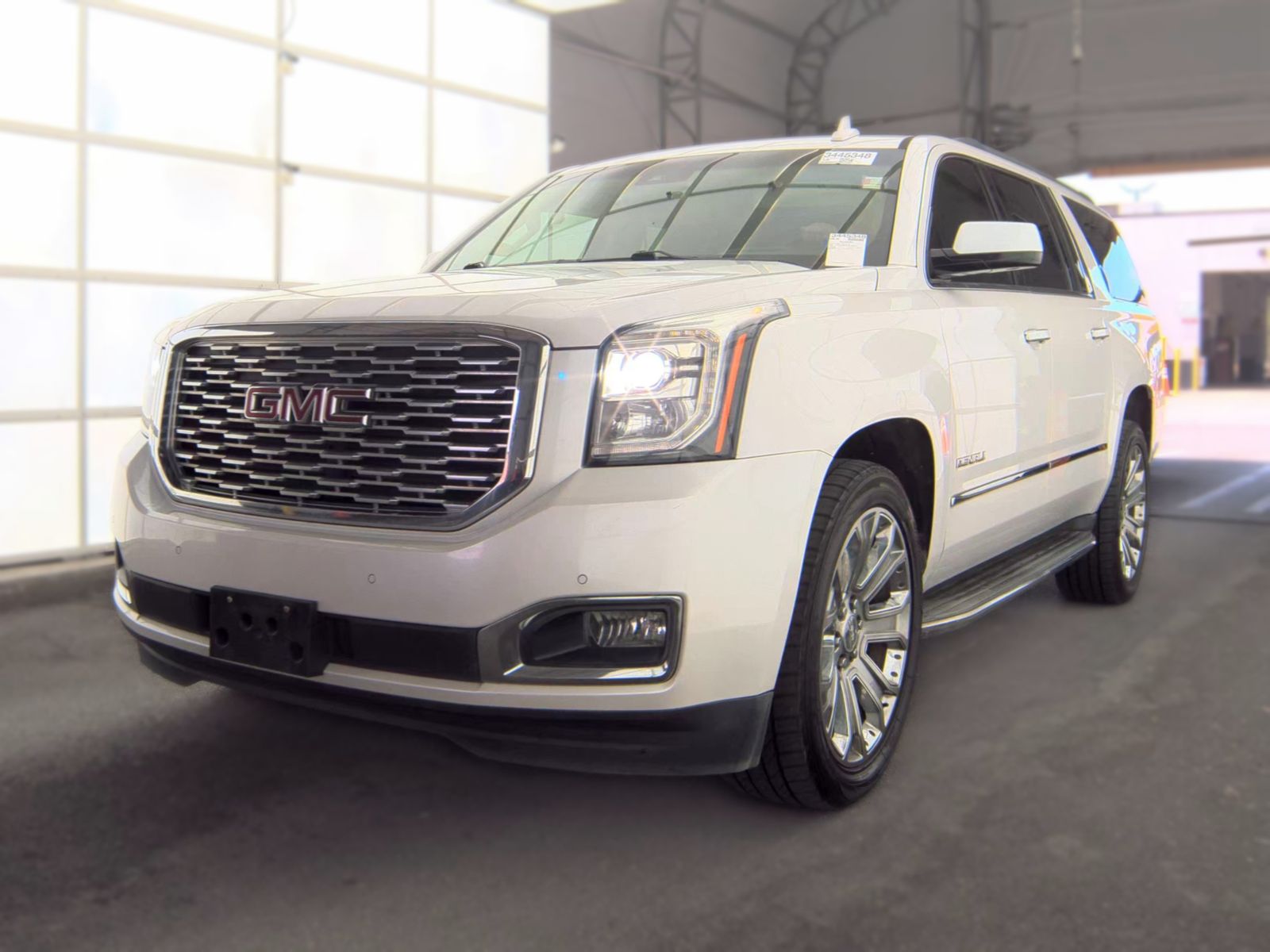 2018 GMC YUKON XL Denali - 1