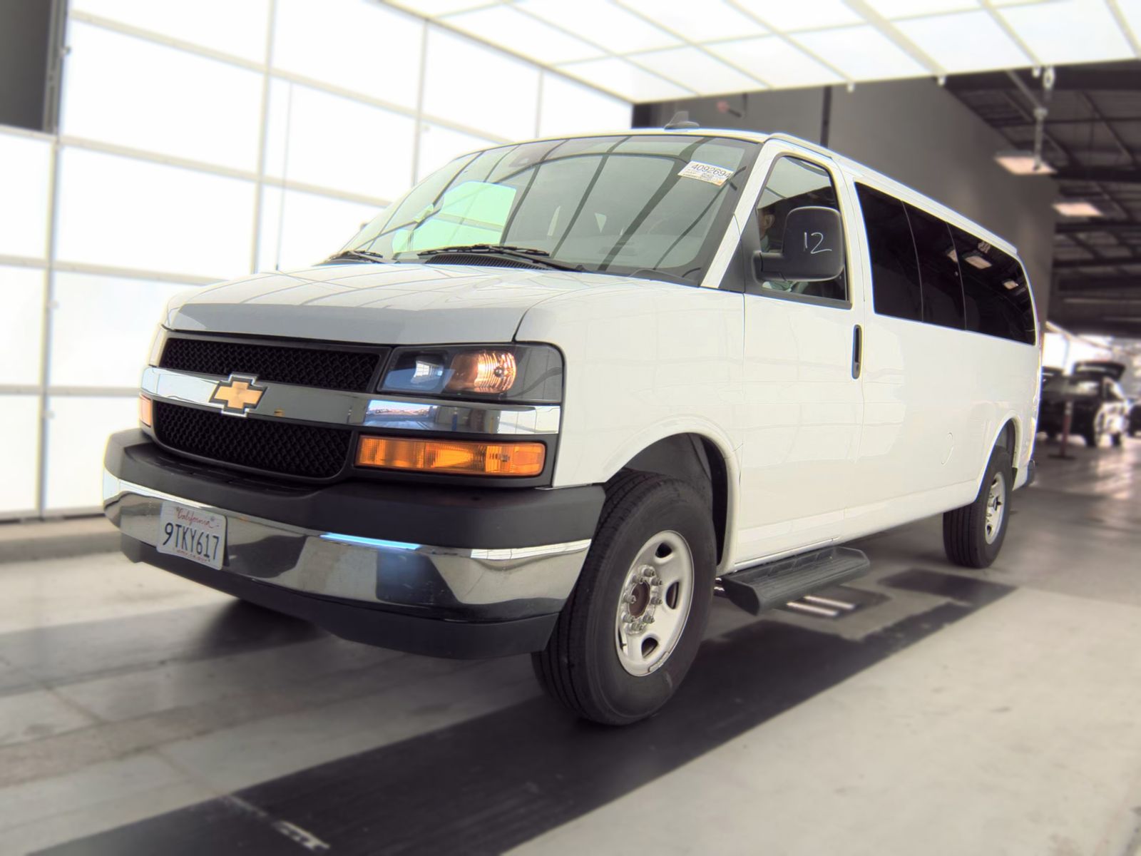 2025 CHEVROLET EXPRESS 3500 LT - 1